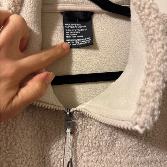 Vuori Women's Sycamore Sherpa Full Zip Jacket - Picture 3 of 6